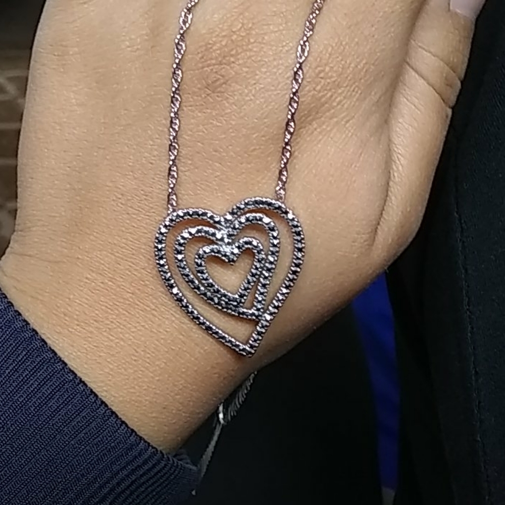 Beautiful Solid Silver Heart Necklace - image 4